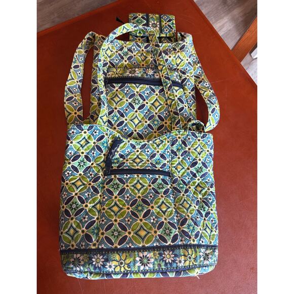 Vera Bradley Set Daisy Daisy Hipster Messenger Cross Body, Tote, Wallet Bags - Picture 10 of 11